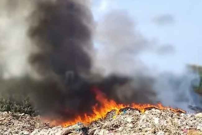 Ministry calls for report to probe environmental impact of Kerawalapitiya garbage dump fire
