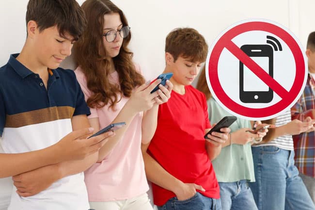 Social media bans and digital curfews to be trialled on UK teenagers