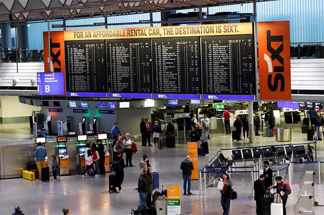 Lufthansa flights disrupted as cabin crew stage strike