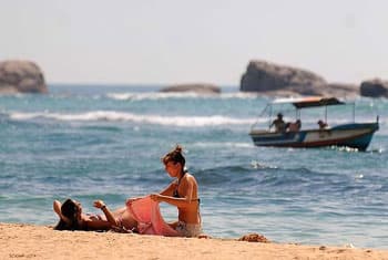 Sri Lanka police to monitor tourists ‘for their own safety’
