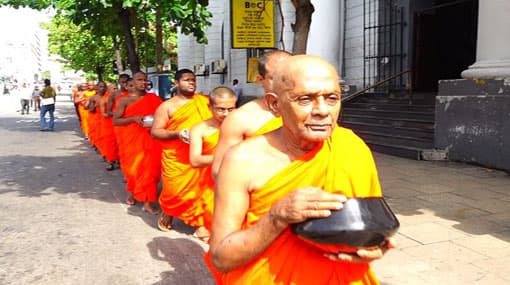 Pindapatha tour for ‘sil redi victims’ commences 