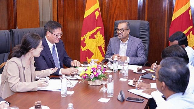 Sri Lanka, China discuss further cooperation to boost bilateral relations