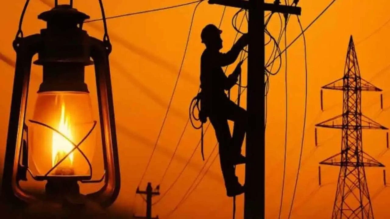 Norochcholai Power Plant generator failure linked to island-wide blackout