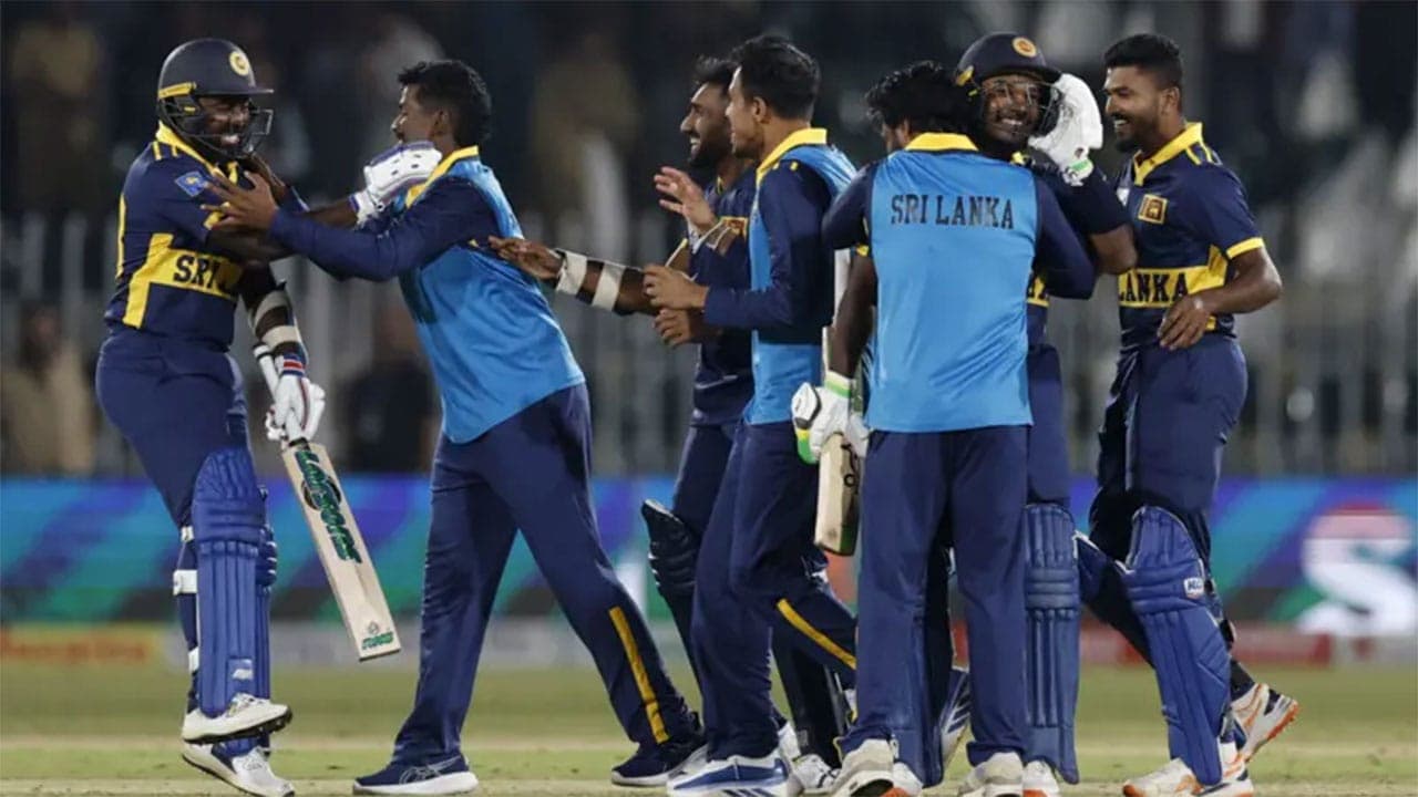 Sri Lanka stun England by chasing down 430 to win as ODI records tumble