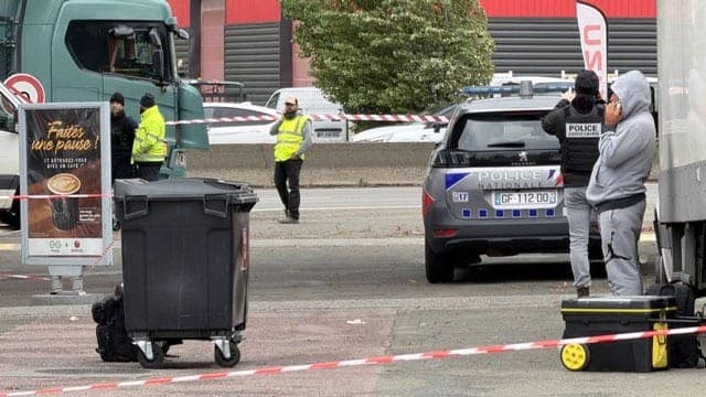 At least one dead and four injured in Paris suburb shooting