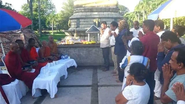 Satyagraha demanding release of Gnanasara Thero enters ninth day