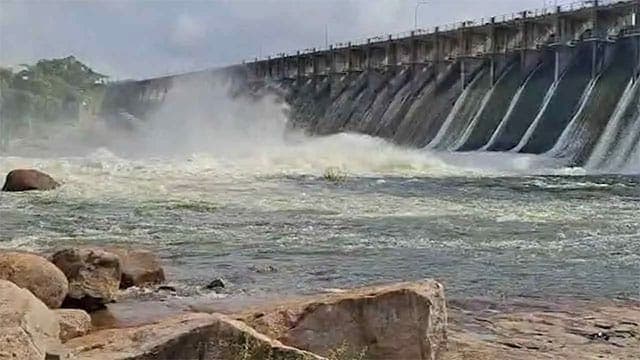Spill gates of several major reservoirs opened amid heavy rainfall – Irrigation Dept.