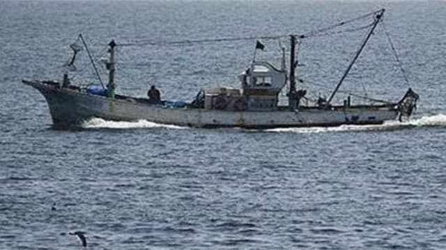 Navy and Air Force launch search for missing fishing boat with three crew in Mullaitivu
