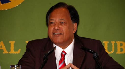 Amunugama takes oaths as Minister of Special Assignments