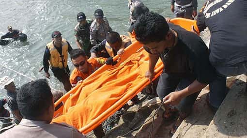 Sinking survivors say they will try again