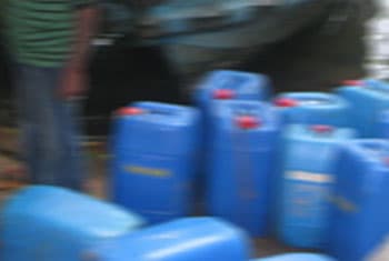 Police raid illegal liquor brewery in Lunu Oya forest