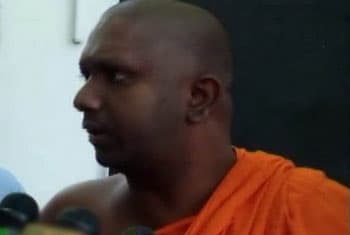 VIDEO: Monk concludes fast after talks