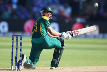 SA bat first as De Kock replaces Amla