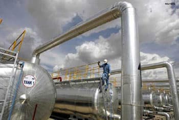 Sri Lanka eyes first gas in 2017-18 as talks with Cairn get under way