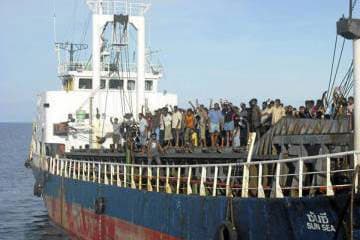 Captain of ship carrying 492 Lankan migrants continues testimony