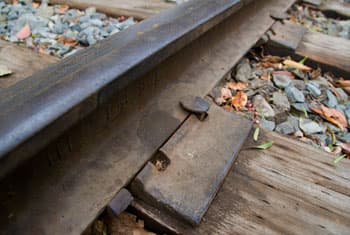 Mail train derails in Nanu Oya