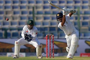 Sri Lanka bowled out for 419 in first Test