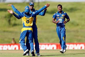 Sri Lanka opt to bowl in 3rd ODI