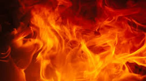 Building in Mirihana catches fire