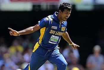 Starc fifty takes Australia to 222