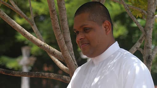 Sri Lanka urges US to lower human rights focus