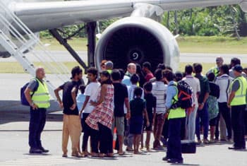 157 Lankan asylum seekers having challenge heard in Aussie HC