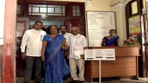 CBK hands over SLFP nominations from Gampaha