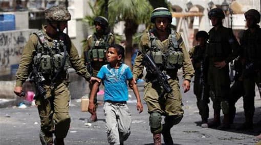 Israeli troops kill four Palestinians, wound 160 in protests over Jerusalem