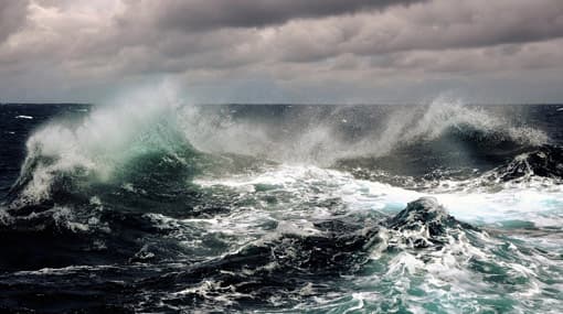 Met Dept. warns of sudden increase of wind speeds in sea areas