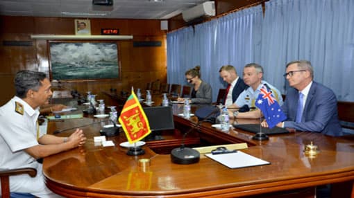 Australian Ambassador for People Smuggling meets Navy COS