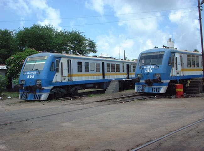 Train services disrupted on Kelani Valley line due to derailment