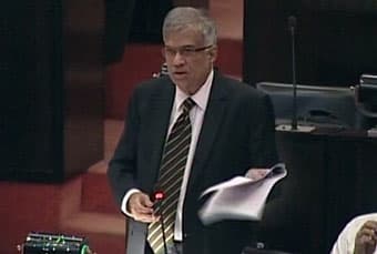 PM reveals govt’s medium term economic policy
