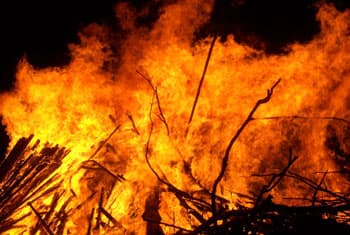 Explosion and fire at Mattegoda Army camp