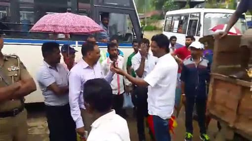 Tense situation in Norwood against the removal of shops