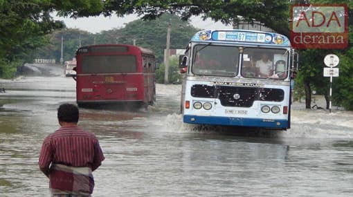 Deduru Oya overflows - vehicular movement obstructed