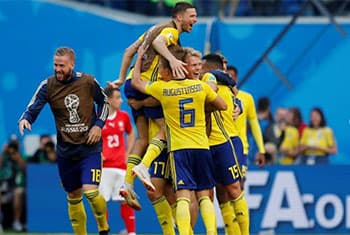Sweden edge Switzerland 1-0 to reach quarter-finals