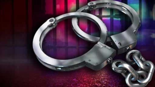 Eight persons arrested with heroin