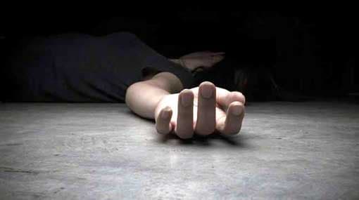 Foreigner falls to death from third floor of tourist hotel