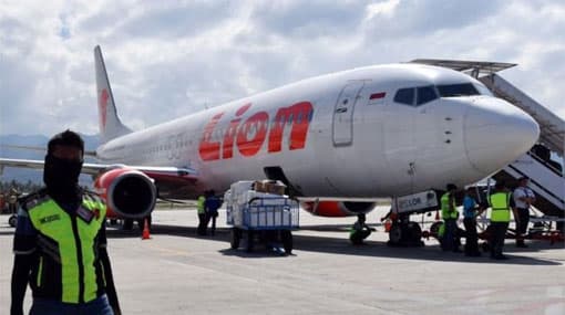 Indonesian Aircraft goes down after Jakarta take-off