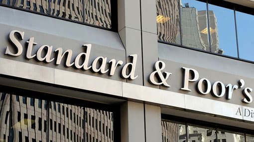 Rating agencies downgrade Sri Lanka as political crisis dents confidence