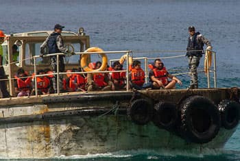 Aus govt’s plan for 157 asylum seekers potentially illegal: lawyers