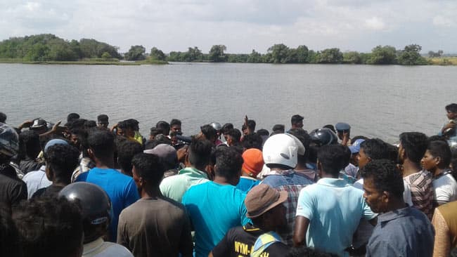 Second body of sand racketeers who jumped into river during raid in Kinniya recovered