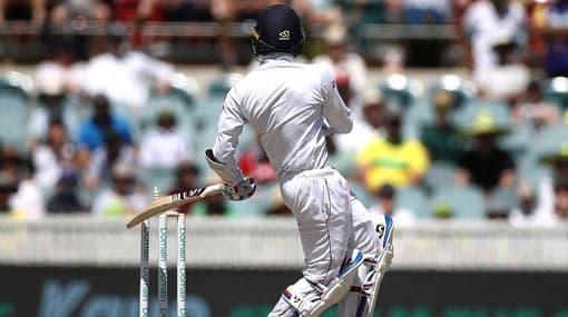 Australia bundle out Sri Lanka for 215