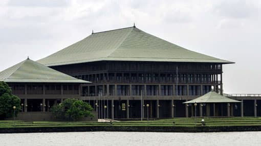Ruling party MPs told they must vote for National Govt proposal