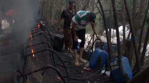 Officer falls into hot Goda pit while on mission