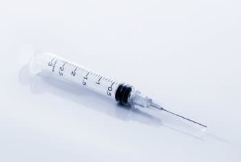 Lady doctor dies following injection at cosmetics clinic
