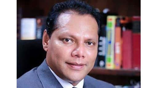 Dayasiri leaves Colombo DIG’s office after recording statement