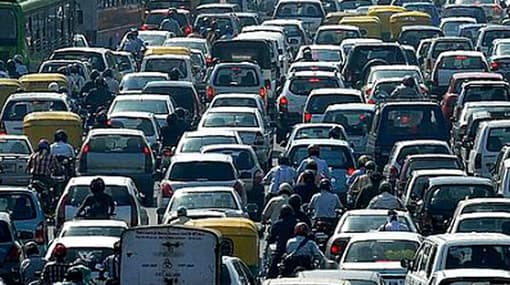 Heavy traffic at Lipton roundabout