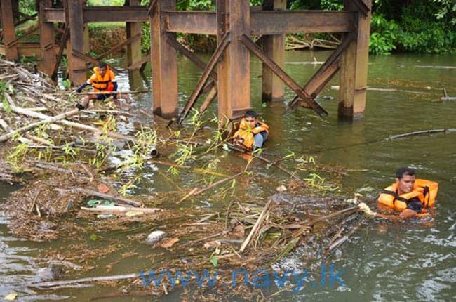 Navy pre-plans to counter floods
