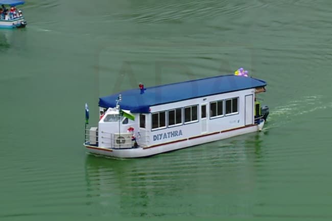 Beira Lake passenger boat service launched